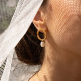 Madga pearl earrings
