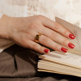 Pilar signet ring - To engrave