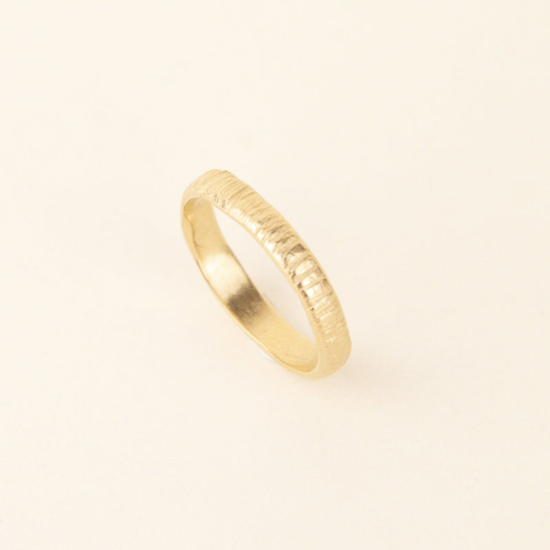 18 carat gold wedding ring 2mm Women